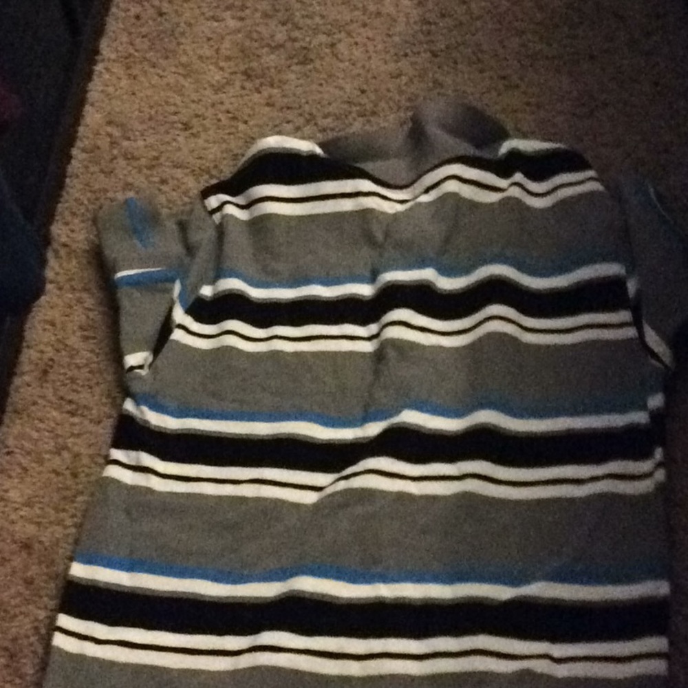 Polo - Picture 2 of 2